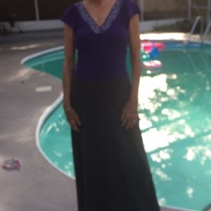 2 maxi skirts..size M 2 for $6